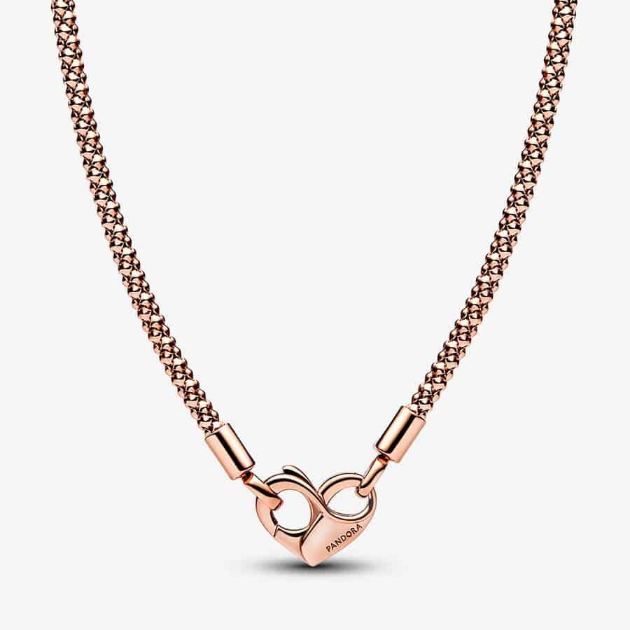 Collier Maille Cloutée Pandora Moments doré à l'or rose 585/1000e - 269,00 € - 382451C00 Collier Maille Cloutée Pandora Moments doré à l'or rose 585/1000e - 269,00 € - 382451C00