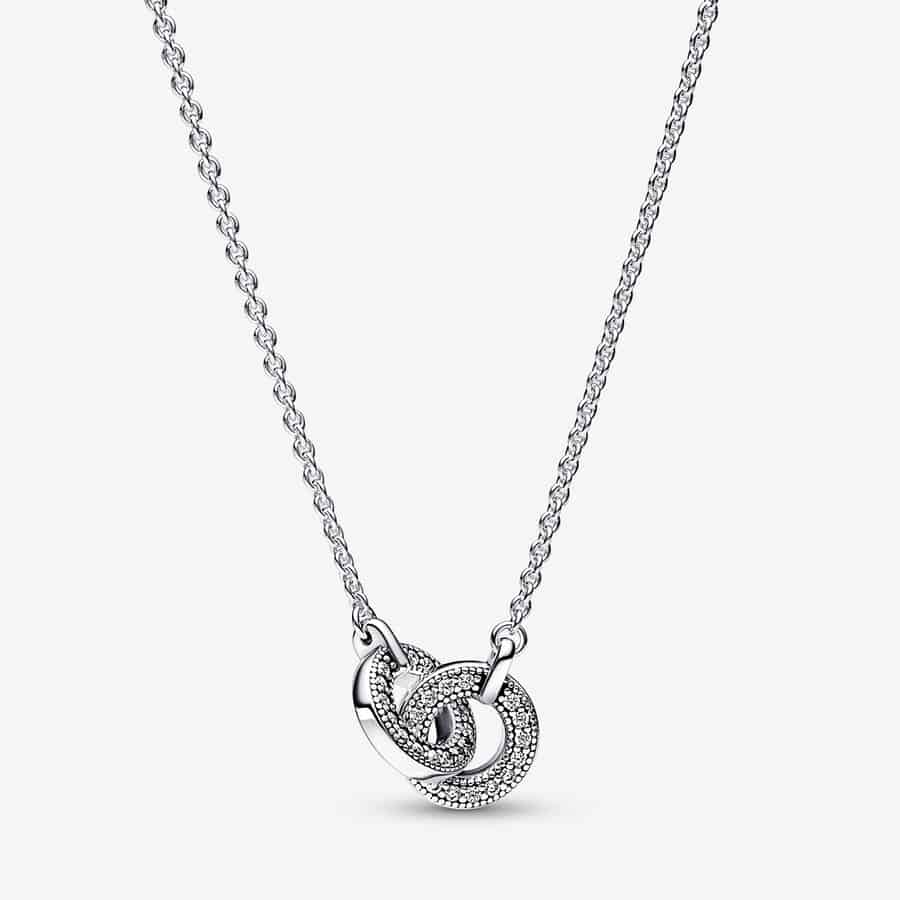 Collier Pendentif Pavé Entrelacé Pandora Signature 79,00 € - 392736C01 Collier Pendentif Pavé Entrelacé Pandora Signature 79,00 € - 392736C01