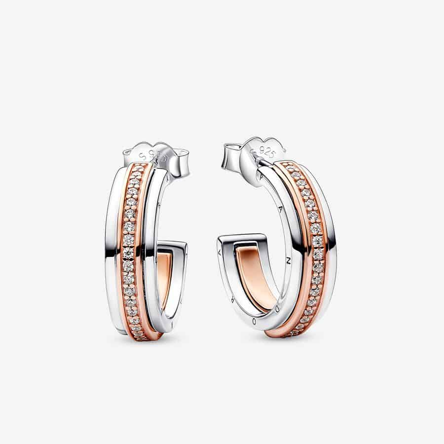 Créoles Signature et Pavé Bimatière Pandora Signature 99,00 € - 282737C01 Créoles Signature et Pavé Bimatière Pandora Signature 99,00 € - 282737C01