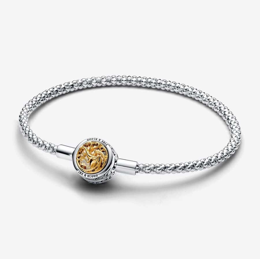 Bracelet Maille Cloutée Pandora Moments Game of Thrones Fermoir Emblème de la Maison 109€ - 562964C00 Bracelet Maille Cloutée Pandora Moments Game of Thrones Fermoir Emblème de la Maison 109€ - 562964C00
