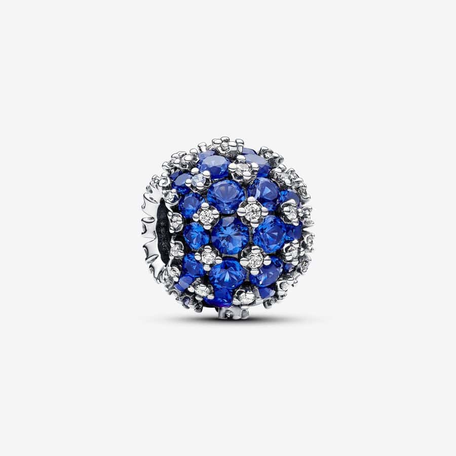 Charm Rond Pavé Bleu Scintillant 69,00 € - 792630C02 Charm Rond Pavé Bleu Scintillant 69,00 € - 792630C02