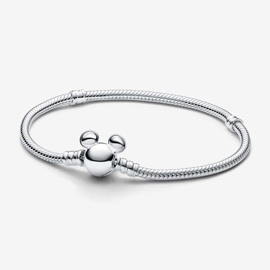 Bracelet Disney Maille Serpent Fermoir Mickey Pandora Moments 89,00 € - 593061C00 Bracelet Disney Maille Serpent Fermoir Mickey Pandora Moments 89,00 € - 593061C00