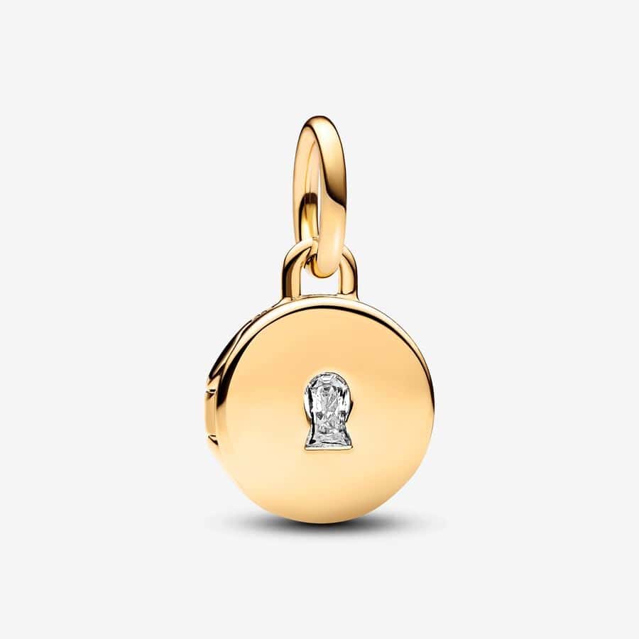 Charm Pendant Médaillon Amour Ouvrable et Gravable 79,00 € - 763066C01 Charm Pendant Médaillon Amour Ouvrable et Gravable 79,00 € - 763066C01