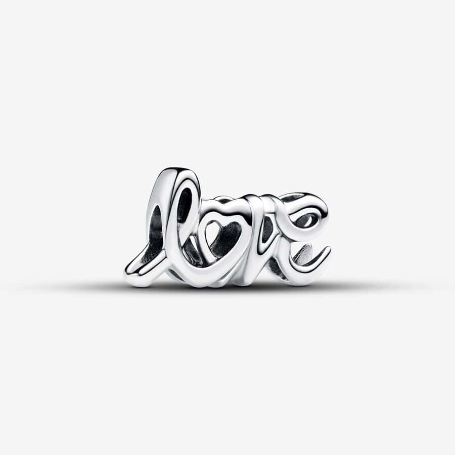 Charm Love en Lettres Cursives 29,00 € - 793055C00 Charm Love en Lettres Cursives 29,00 € - 793055C00