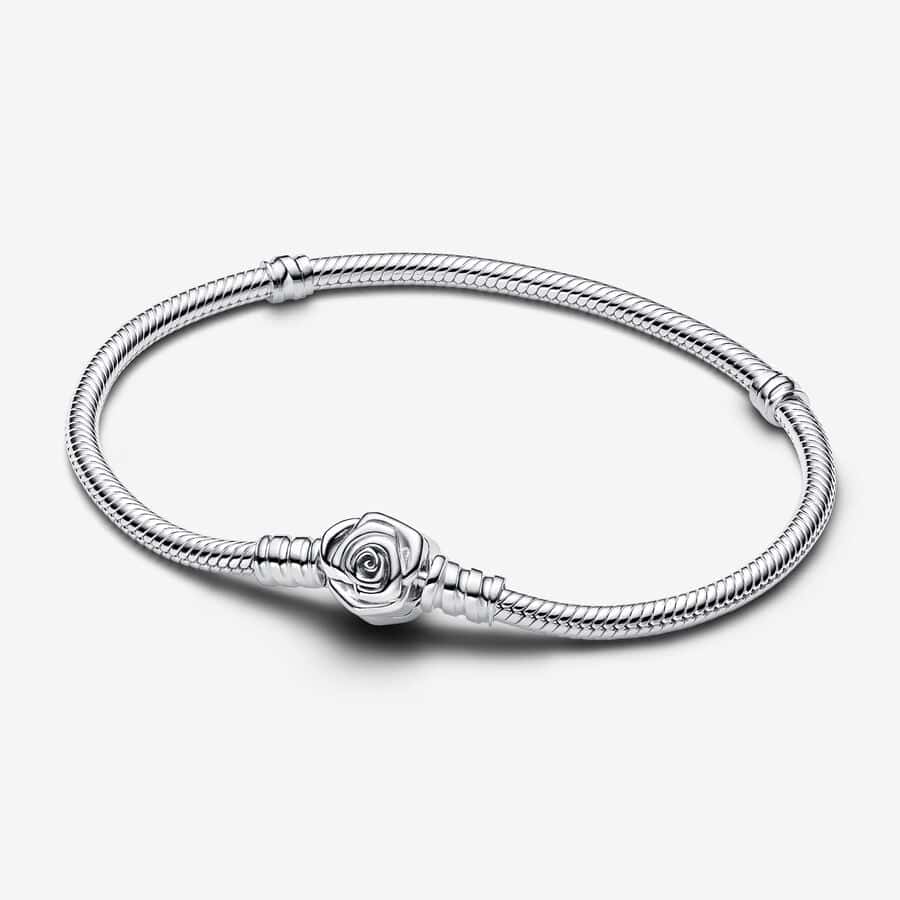 Bracelet Maille Serpent Fermoir Rose Pandora Moments 69,00 € - 593211C00 Bracelet Maille Serpent Fermoir Rose Pandora Moments 69,00 € - 593211C00