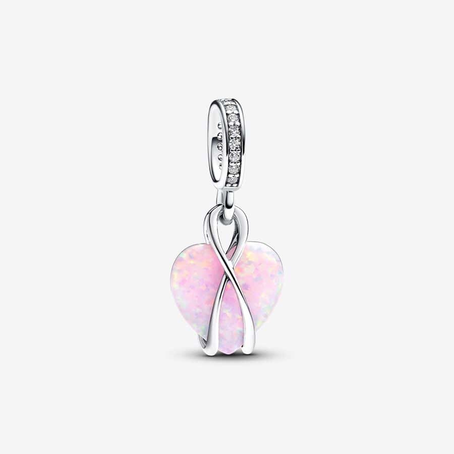 Charm Pendant Cœur Opalescent Mum 49,00 € - 793202C01 Charm Pendant Cœur Opalescent Mum 49,00 € - 793202C01