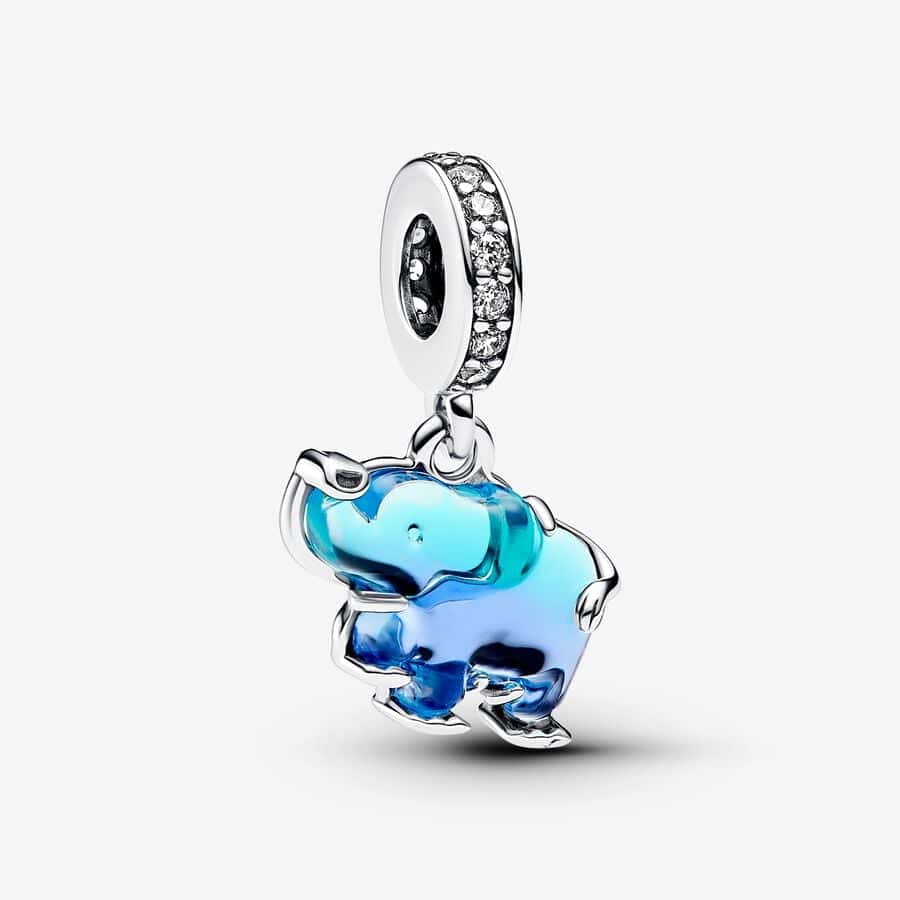 Charm Pendant Éléphant en Verre de Murano Bleu 59,00 € - 793339C01 Charm Pendant Éléphant en Verre de Murano Bleu 59,00 € - 793339C01
